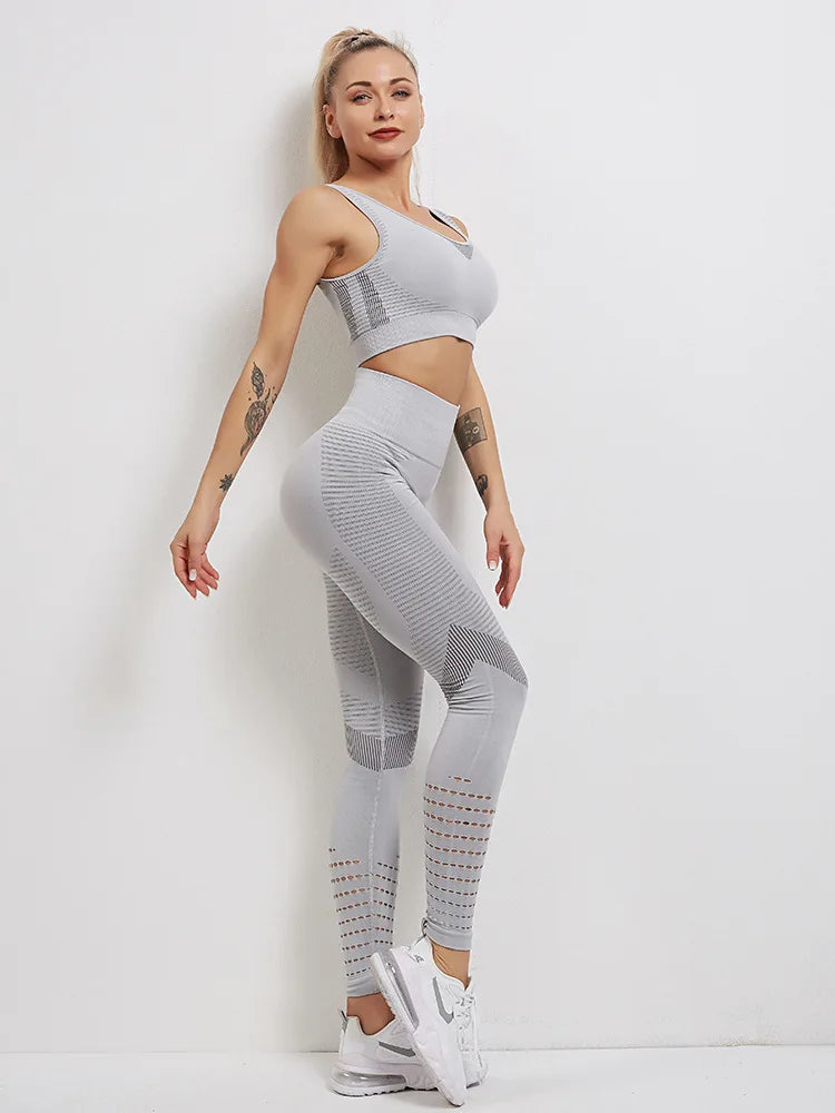 Seamless Yoga Sets Sports Fitness High Waist Hip-lifting Trousers Stretch Vest Suits Workout Clothes Gym Leggings Set for Women
